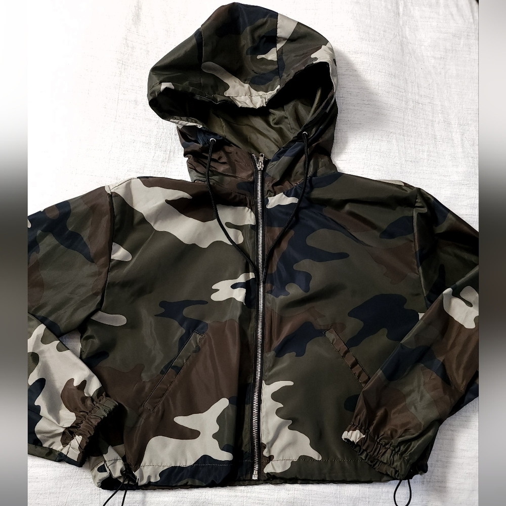 Ten Sixty Sherman Windbreaker Camo/Green Cropped Jacket Sz: Large - Picture 1 of 13